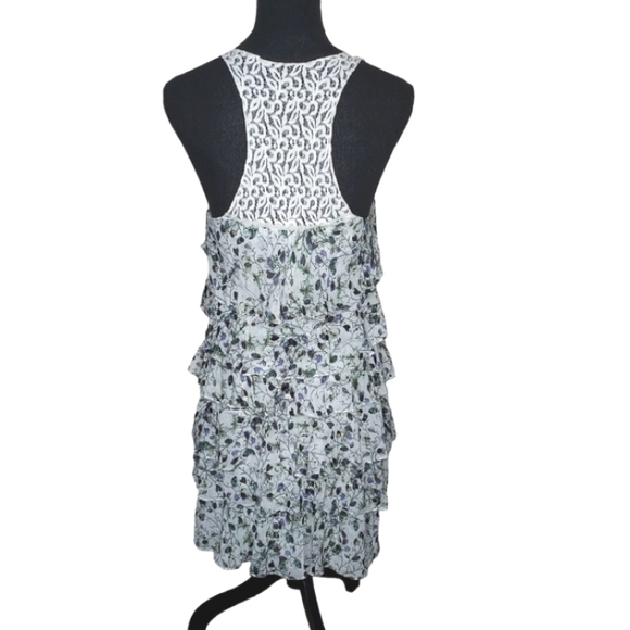 Shop 126 Raquel Alt Light Green Tiered Dress Size 40 / Small - Picture 6 of 11